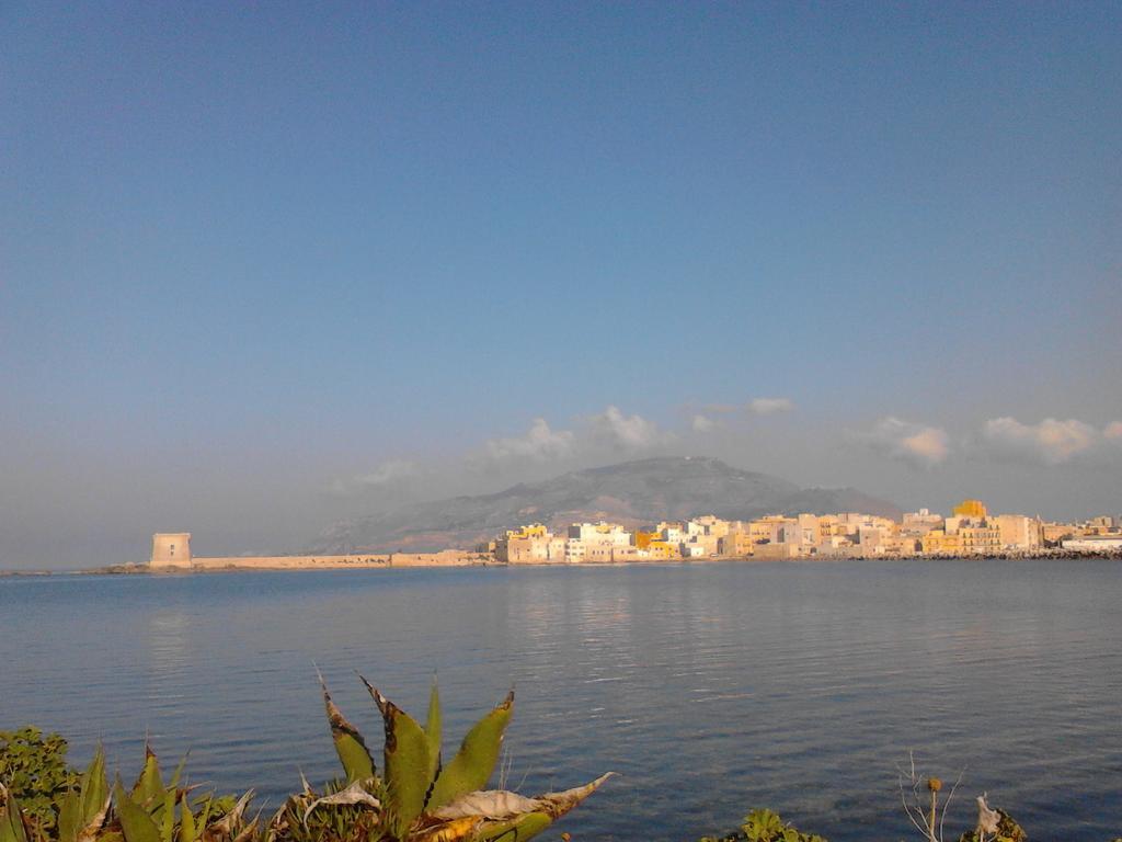 Apartamento Sole E Fiori Di Sicilia Valderice Exterior foto