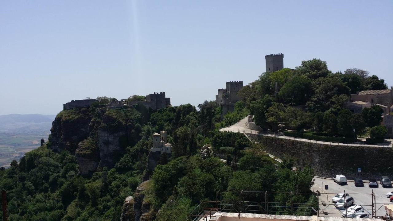 Apartamento Sole E Fiori Di Sicilia Valderice Exterior foto