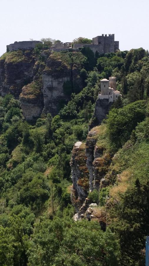 Apartamento Sole E Fiori Di Sicilia Valderice Exterior foto